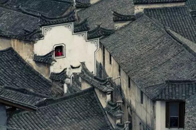 青瓦灰墻，高瓴飛檐，處處消磨時光