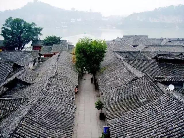 青瓦灰墻，高瓴飛檐，處處消磨時光